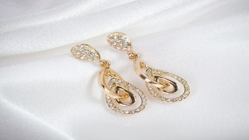 2 of the Most Popular Islamic Symbols to Wear or Give as a Jewelry Gift