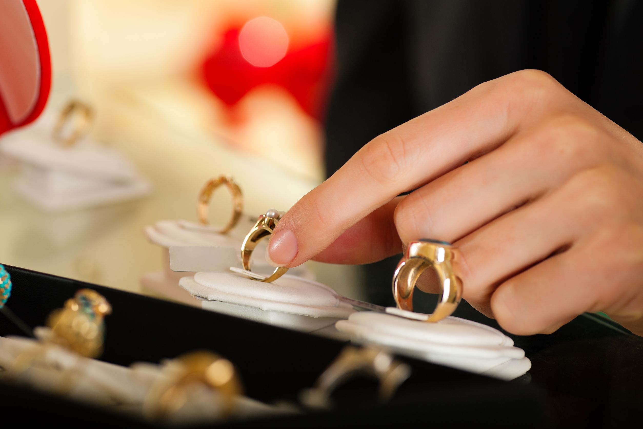 What You Should Know Before Purchasing Wedding Bands in Valparaiso